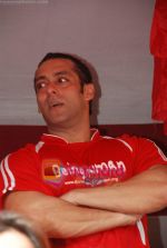 Salman Khan at Being Human soccer match in Bandra on 15th Aug 2009 (7).JPG